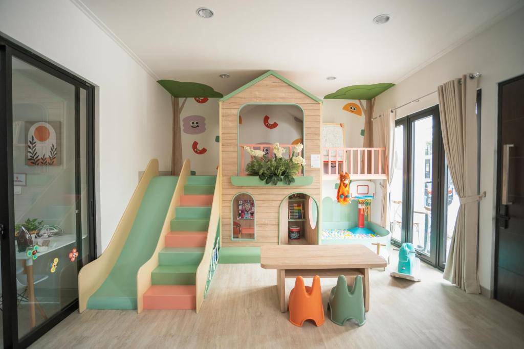 Η παιδική λέσχη του Little Bnb House