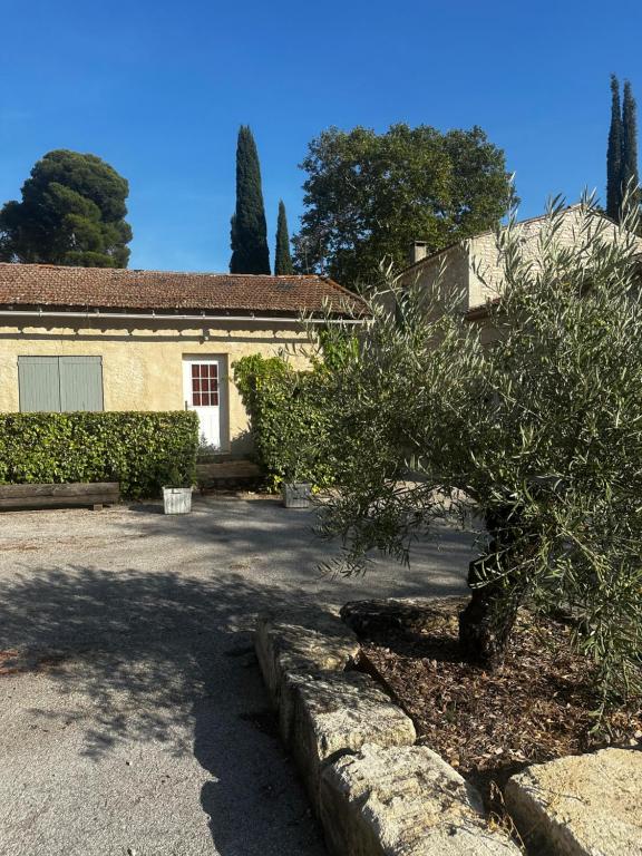 En have udenfor Petite maison mitoyenne, clim, rénovée, calme