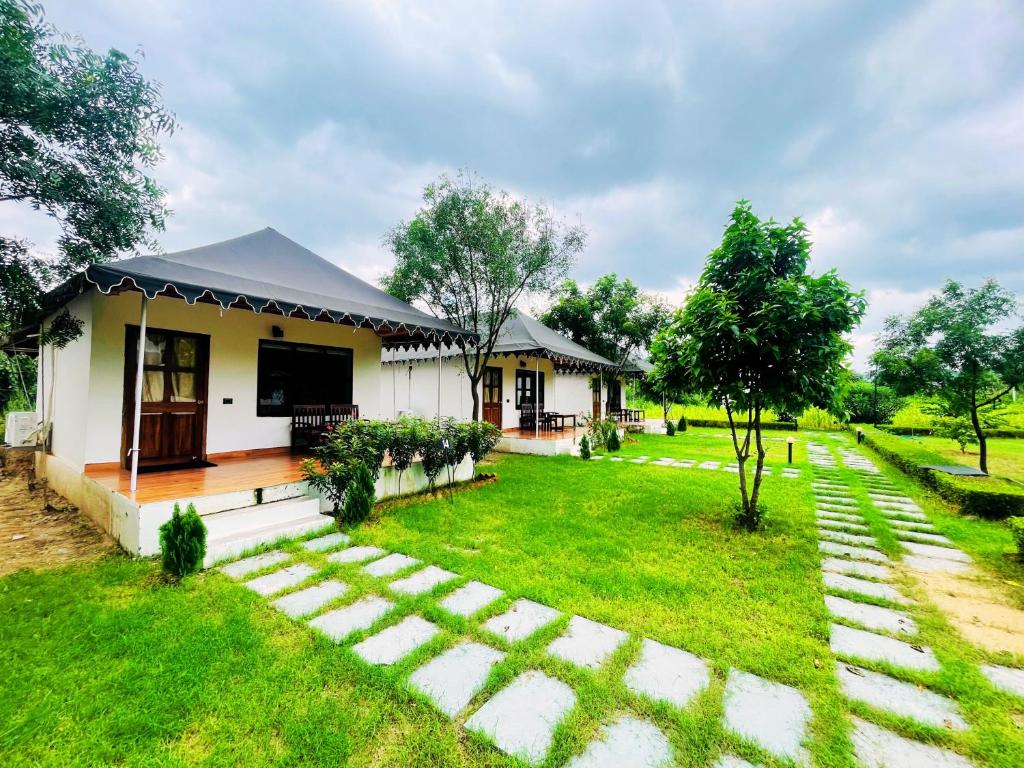 Zahrada ubytování Cattle Inn Resort - Luxury Cottages Pushkar