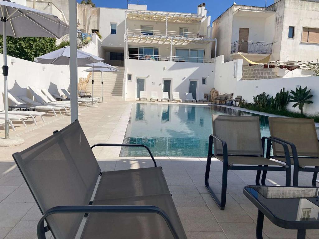 The swimming pool at or close to Appartamento Magnolia Deluxe