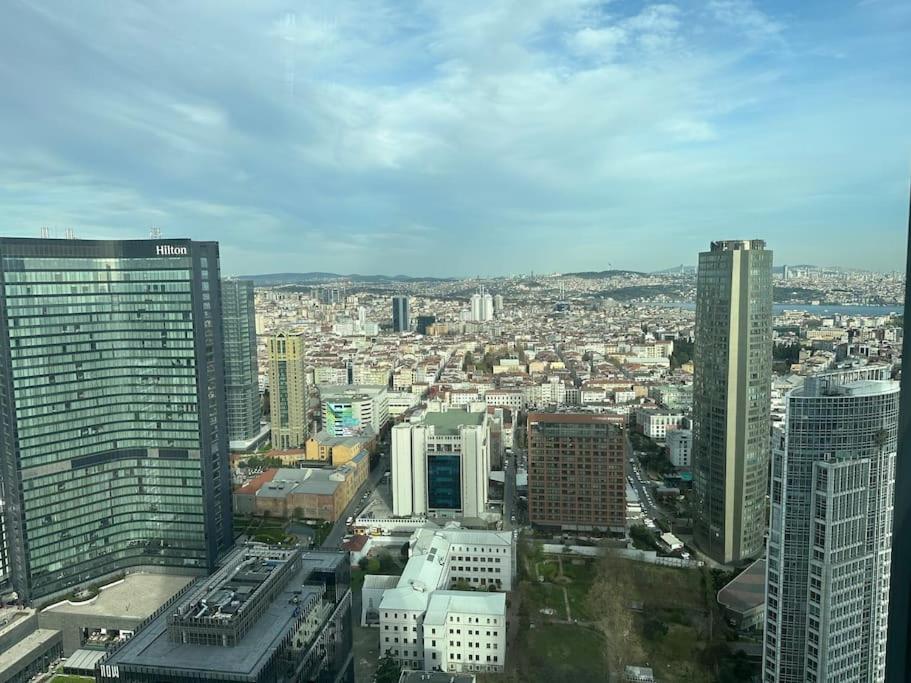 Nespecifikovaný výhled na destinaci Istanbul nebo výhled na město při pohledu z apartmánu