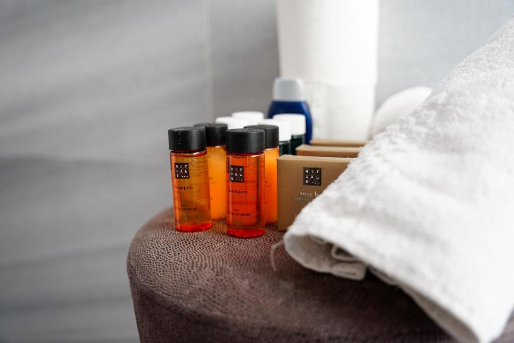 Postel nebo postele na pokoji v ubytování Valhalla Boutique Hotel