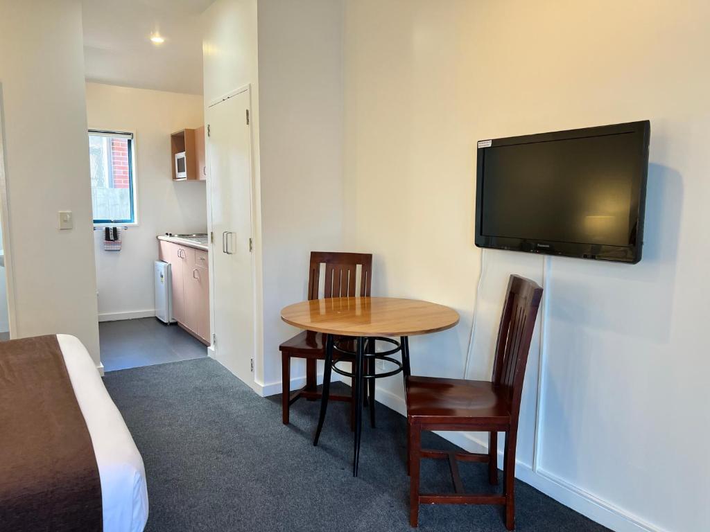 Bush Inn Court Motel - Resim 5