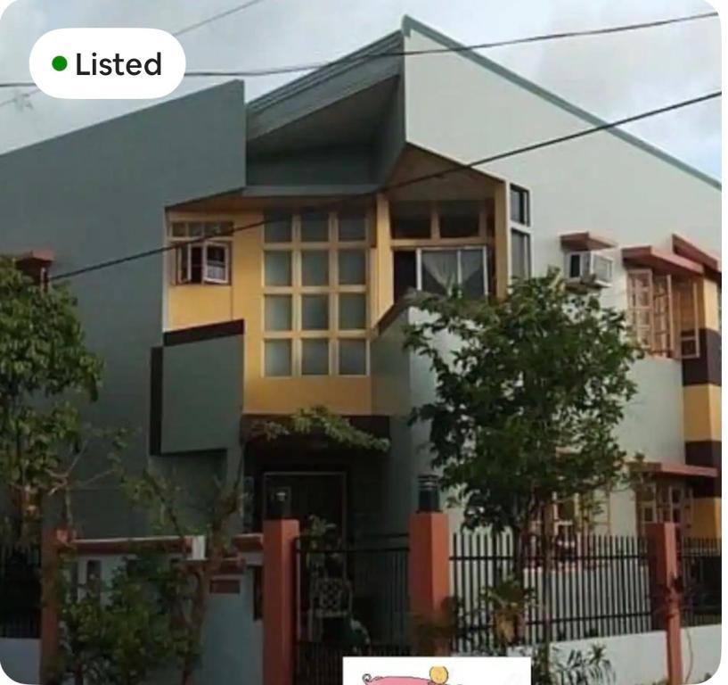 Edifici on està situat la casa o xalet