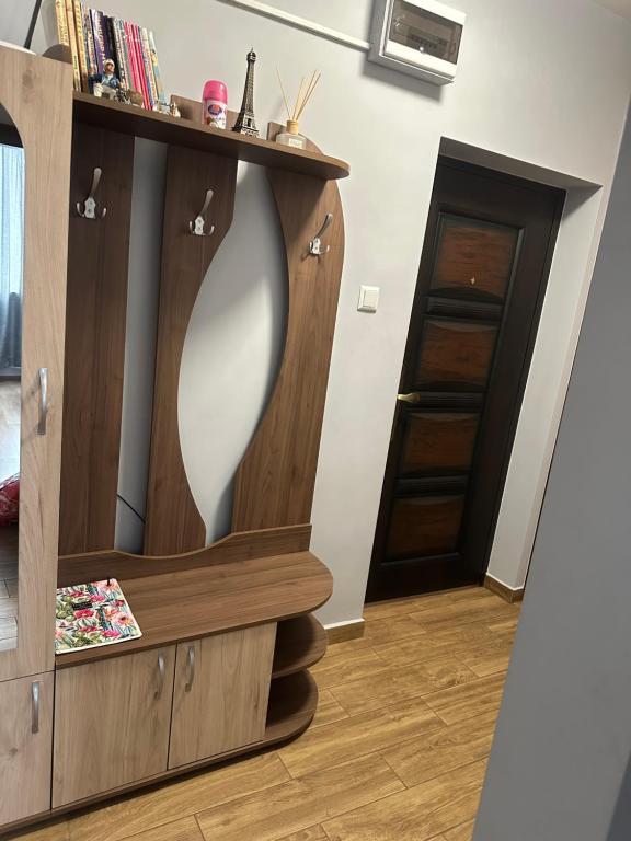 Knihovna v apartmánu