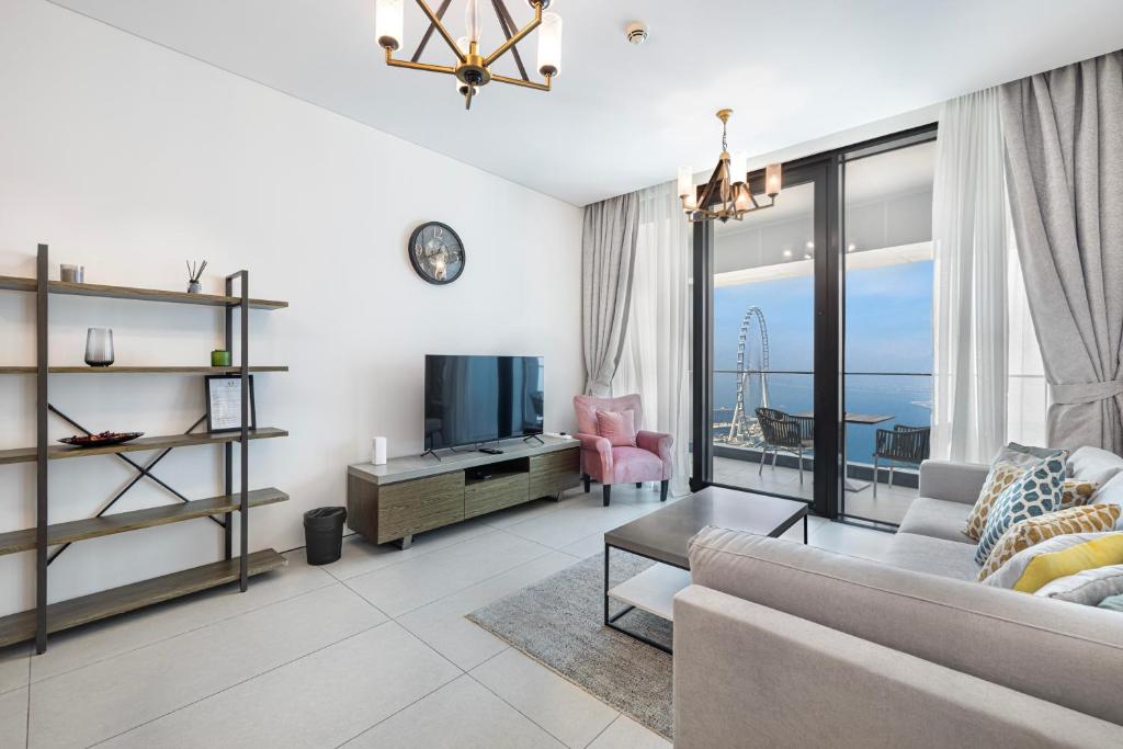 Daniels 3BR with M Address JBR Dubai Eye View