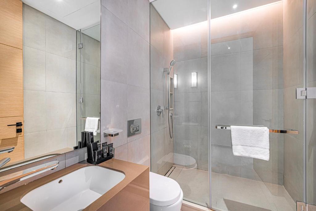 Daniels 3BR with M Address JBR Dubai Eye View