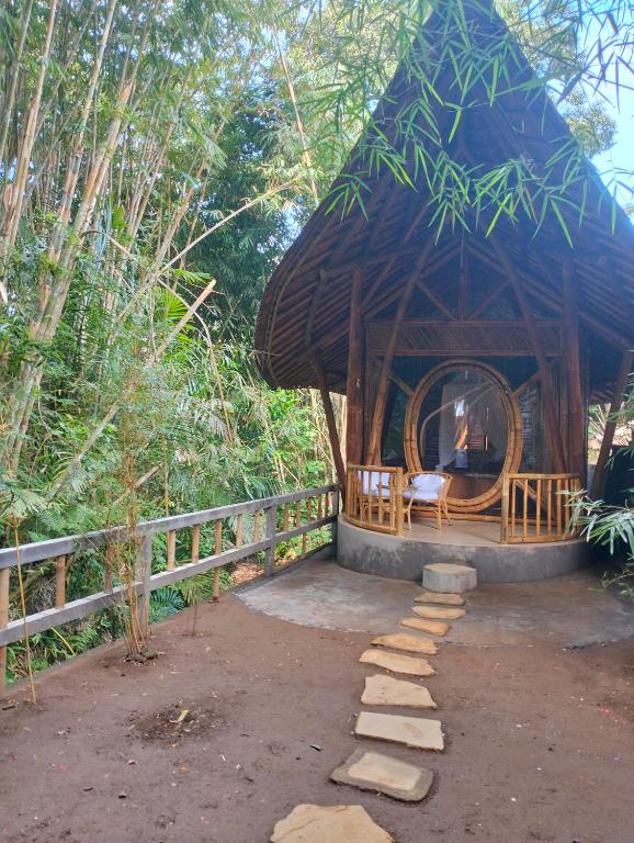 Foto dalla galleria di Bamboohouse pondok salacca #salacca inn a Manggis
