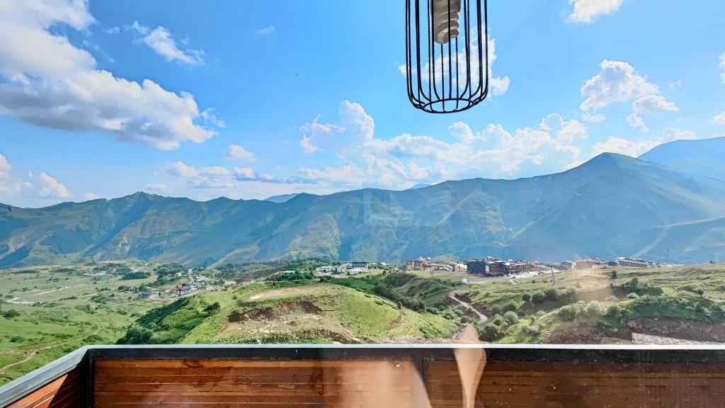 Nespecifikovaný výhled na hory nebo výhled na hory při pohledu z apartmánu