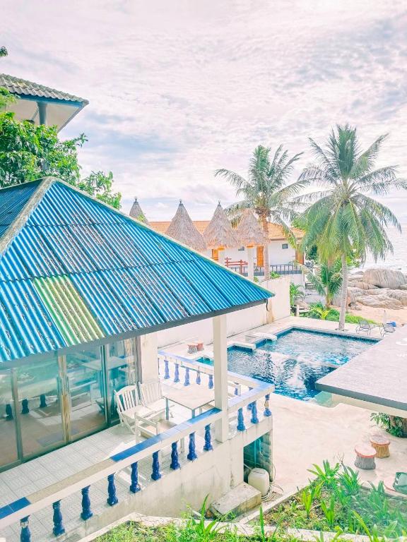 Bazén v ubytování Simple Life Talay & Divers Resort nebo v jeho okolí