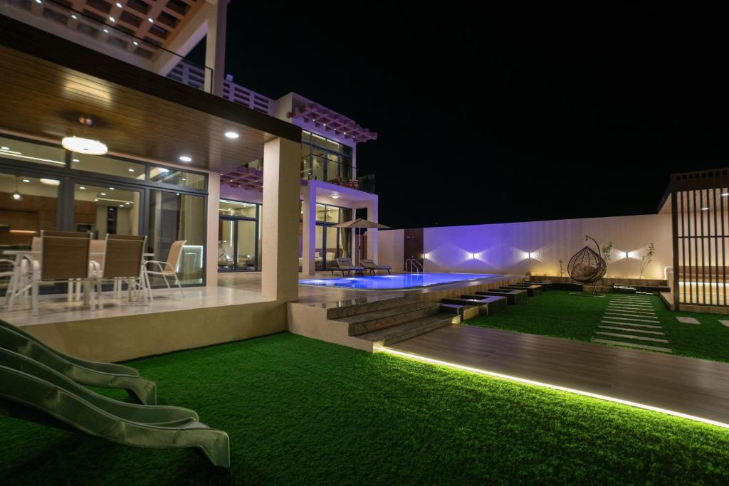 Bazén v ubytování The MountainJewel Villa فيلا جوهرة الجبل nebo v jeho okolí