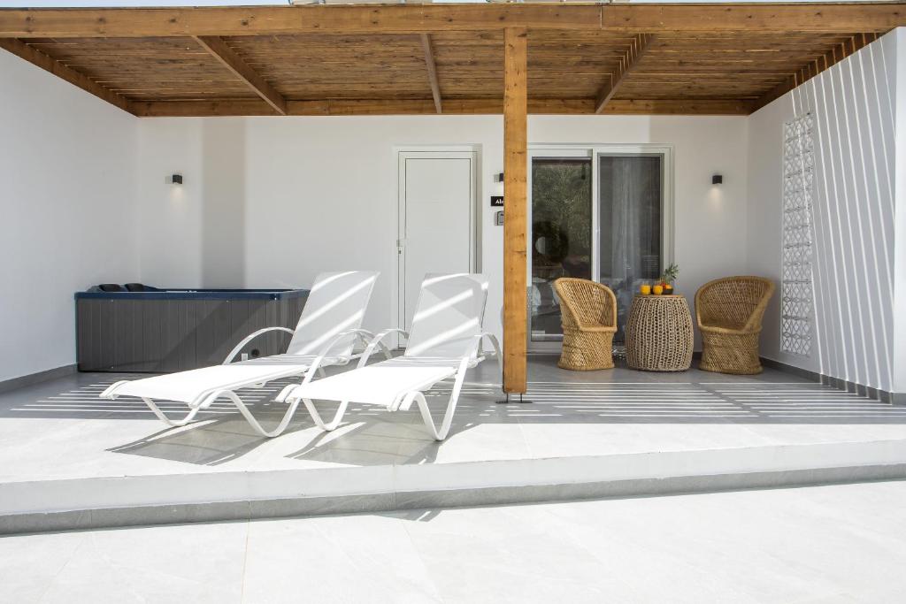 Calma Luxury Studios & Suites - 6