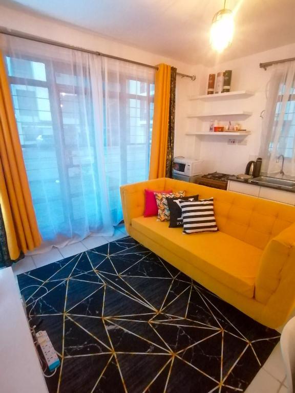 Kuchyň nebo kuchyňský kout v ubytování Classy Studio Apartment racecourse Gardens