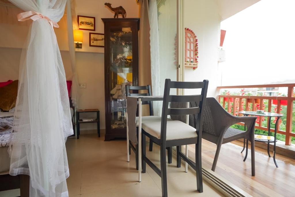 Rõdu või terrass majutusasutuses Hidden Haven - The Goan Getaway