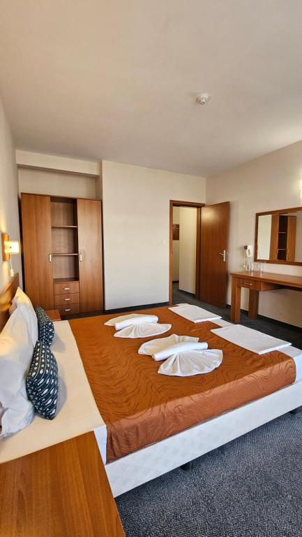 Postel nebo postele na pokoji v ubytování Hotel Liani - All Inclusive