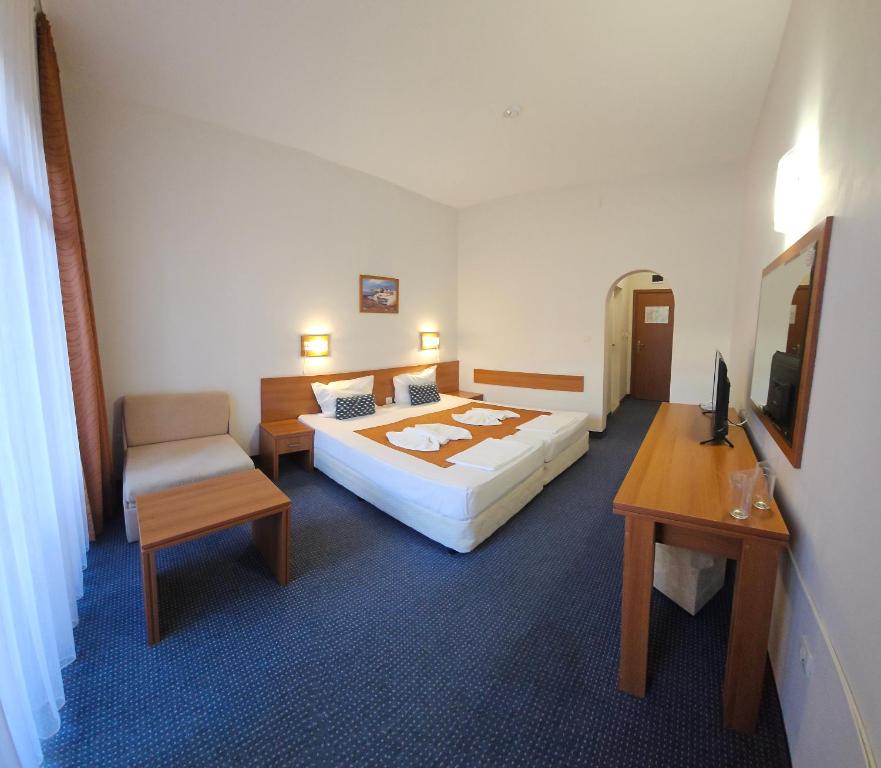 Postel nebo postele na pokoji v ubytování Hotel Liani - All Inclusive