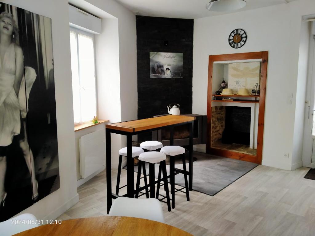 Fotografie z fotogalerie ubytování Le voyage chez pascale et yanis v destinaci Ménil