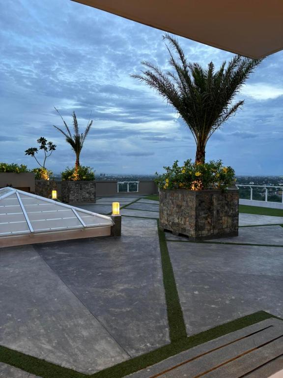 2 bedroom Condo Unit near SM BF & NAIA at The Atherton by DMCI with 2 balcony - Appartement Avec Vue Et Balcon