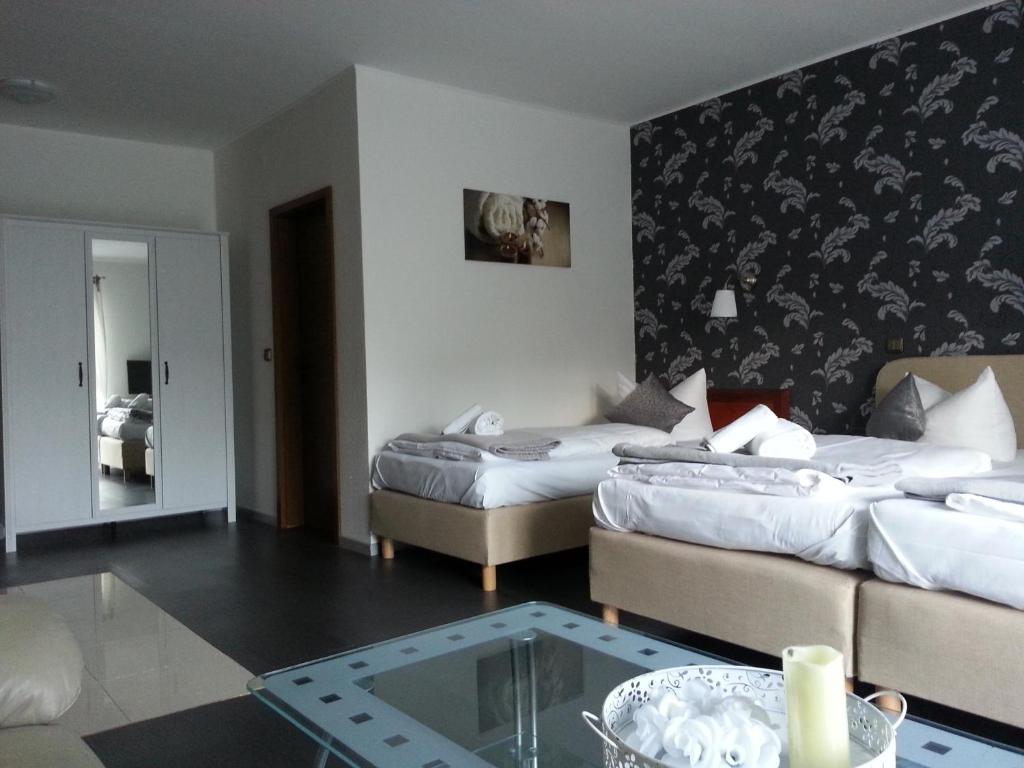Lieth-Hotel-Grünreich - Driepersoonskamer Met Terras