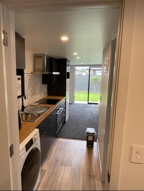 Kuchyň nebo kuchyňský kout v ubytování Tiny Home in Mosgiel
