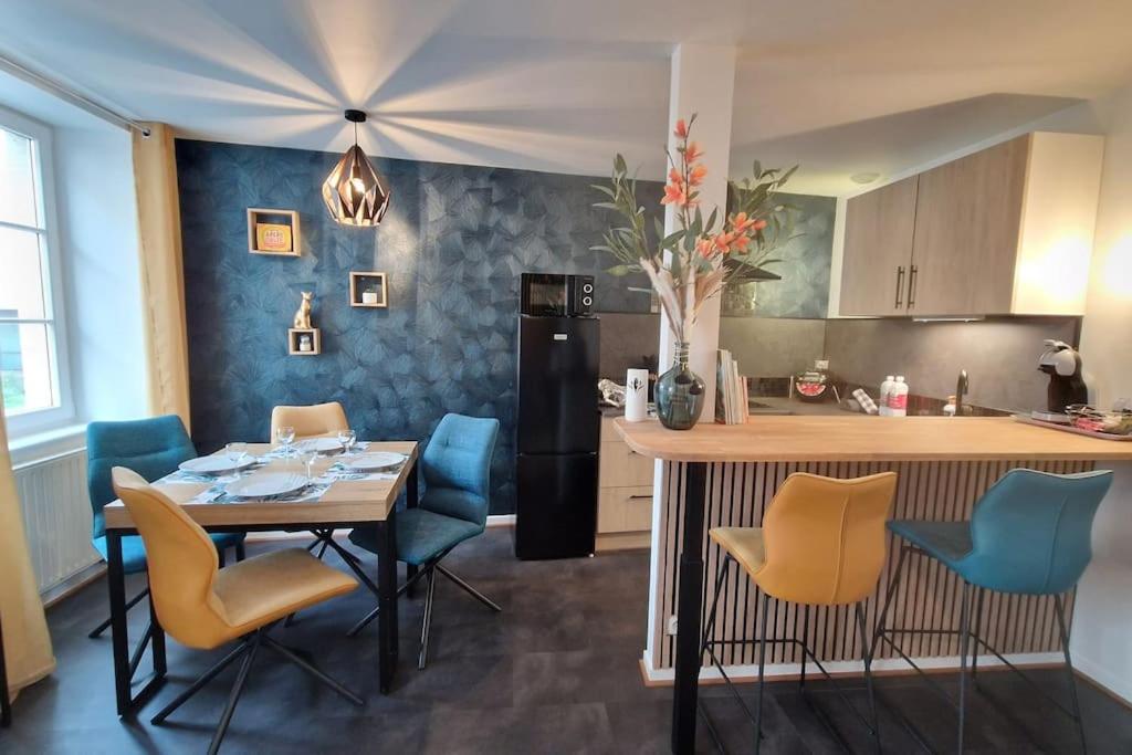 Kuchyň nebo kuchyňský kout v ubytování Modern Jungle - Colmar