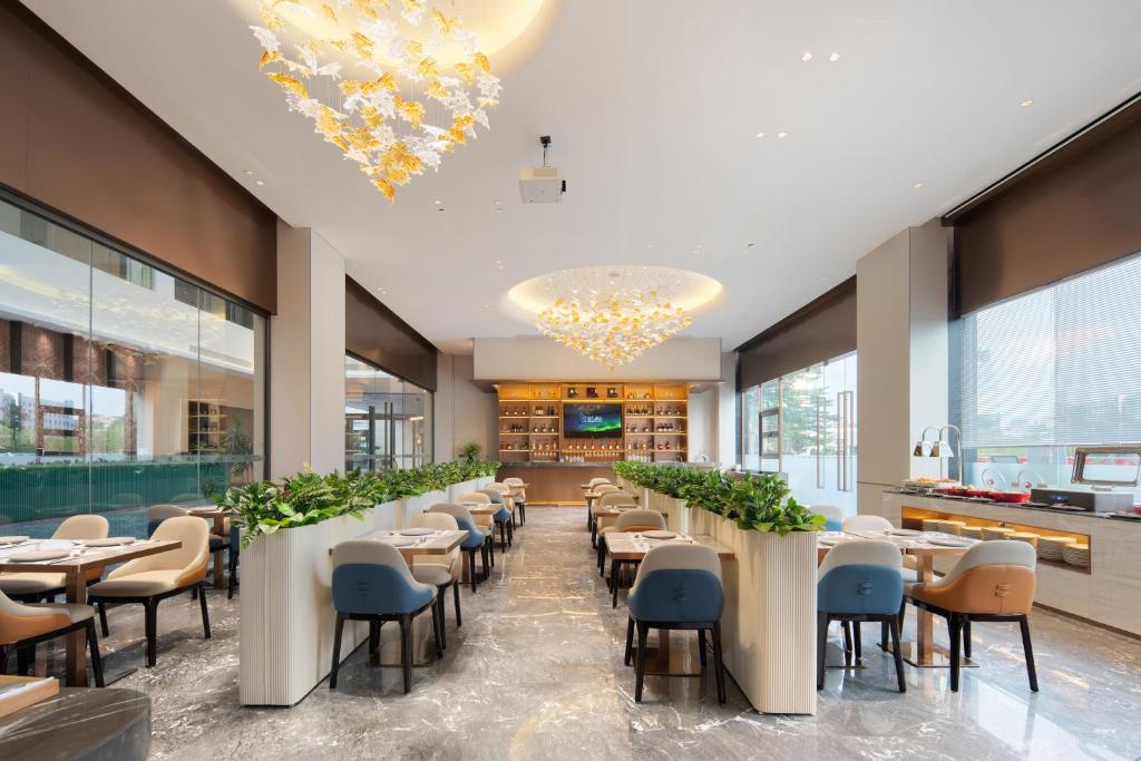 Restaurace v ubytování 广州南站番禺长隆舒与酒店