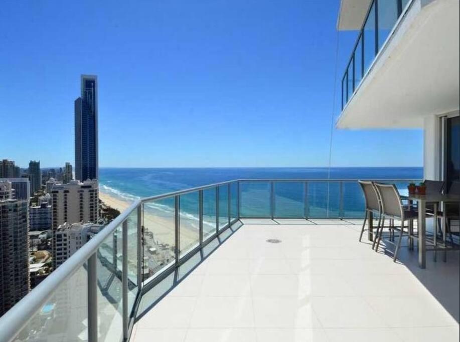 Fotografie z fotogalerie ubytování High Floor Expansive Ocean Views from Peninsula v destinaci Gold Coast