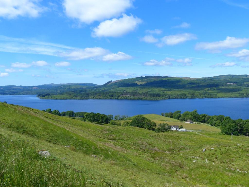 Gallery image of Blarghour Farm Cottages Overlooking Loch Awe in Ardchonnell