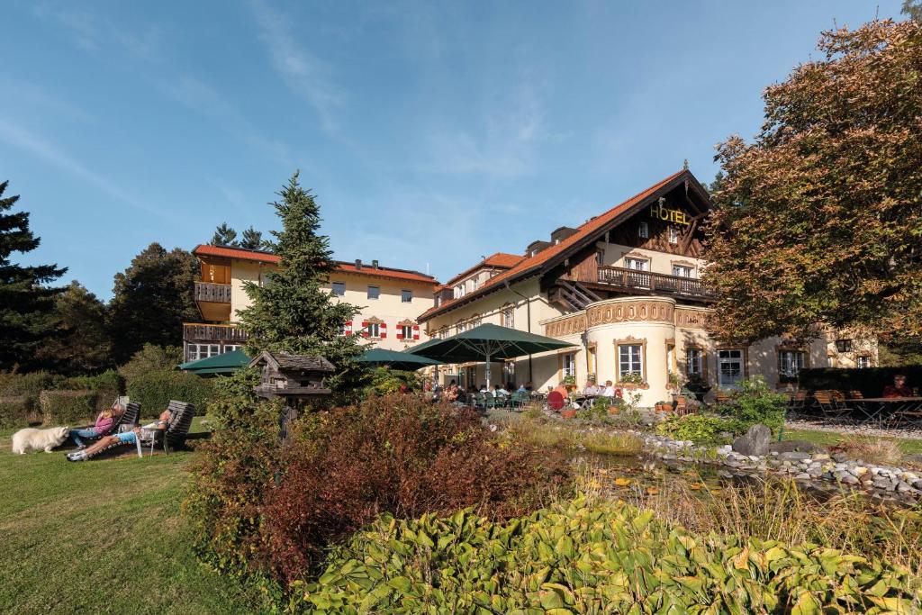 Hotel Restaurant Grünwalderhof - Resim 3
