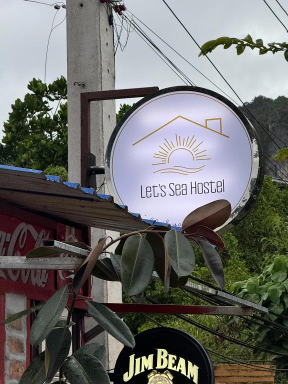 Certifikát, hodnocení, plakát nebo jiný dokument vystavený v ubytování Let's Sea Hostel