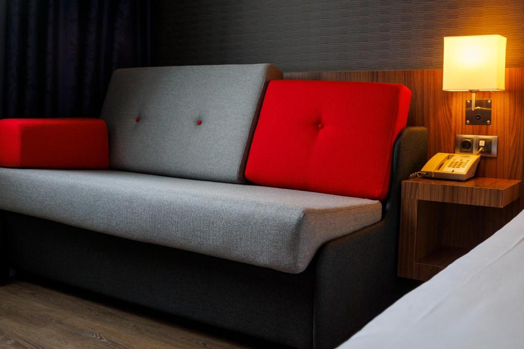 Posezení v ubytování Holiday Inn Express Bilbao Airport by IHG