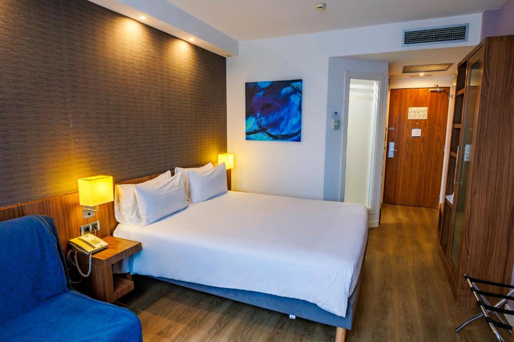 Postel nebo postele na pokoji v ubytování Holiday Inn Express Bilbao Airport by IHG
