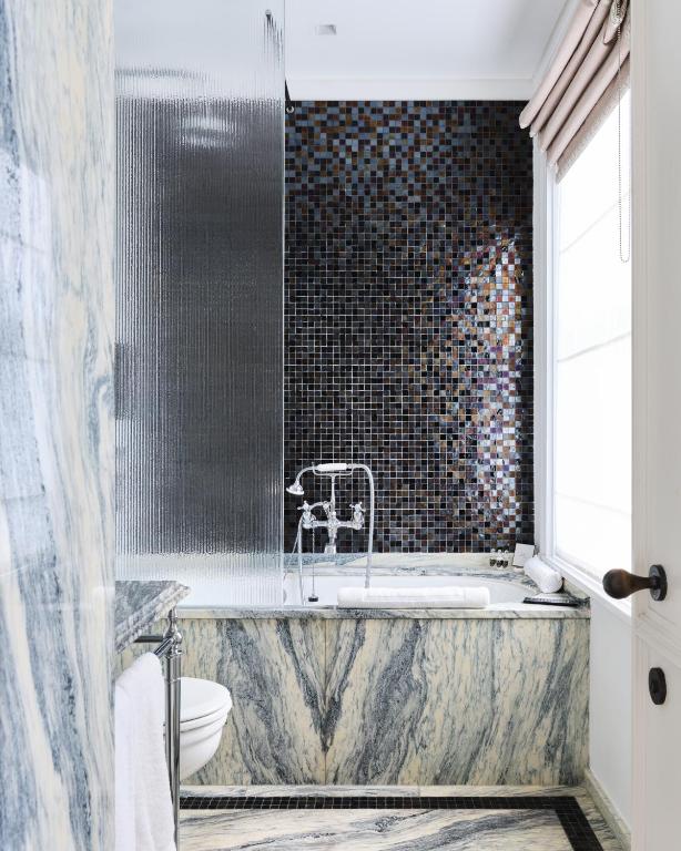 The Adria - Resim 11