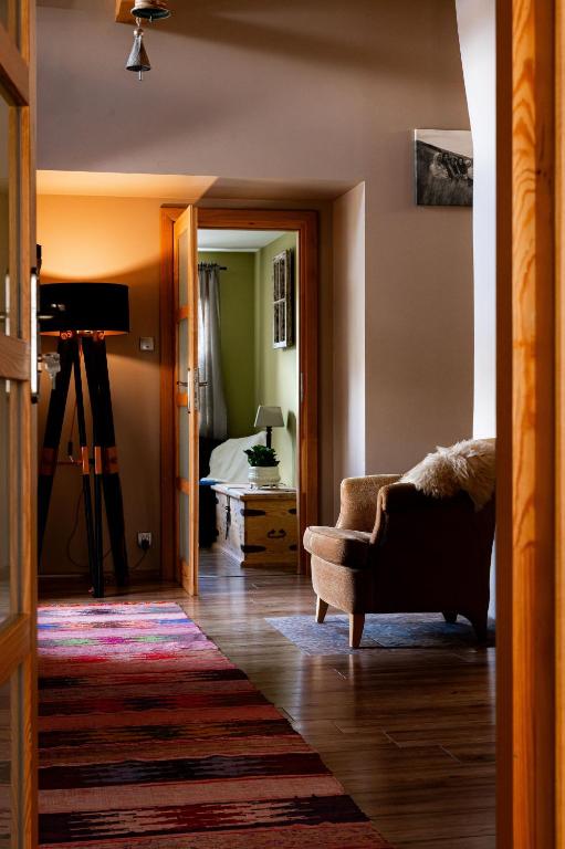 Posedenie v ubytovaní Apartament nad Potokiem Sauna, Jacuzzi, SPA