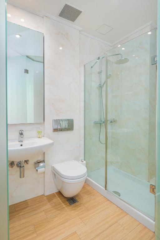 Koupelna v ubytování Chic Hotel
