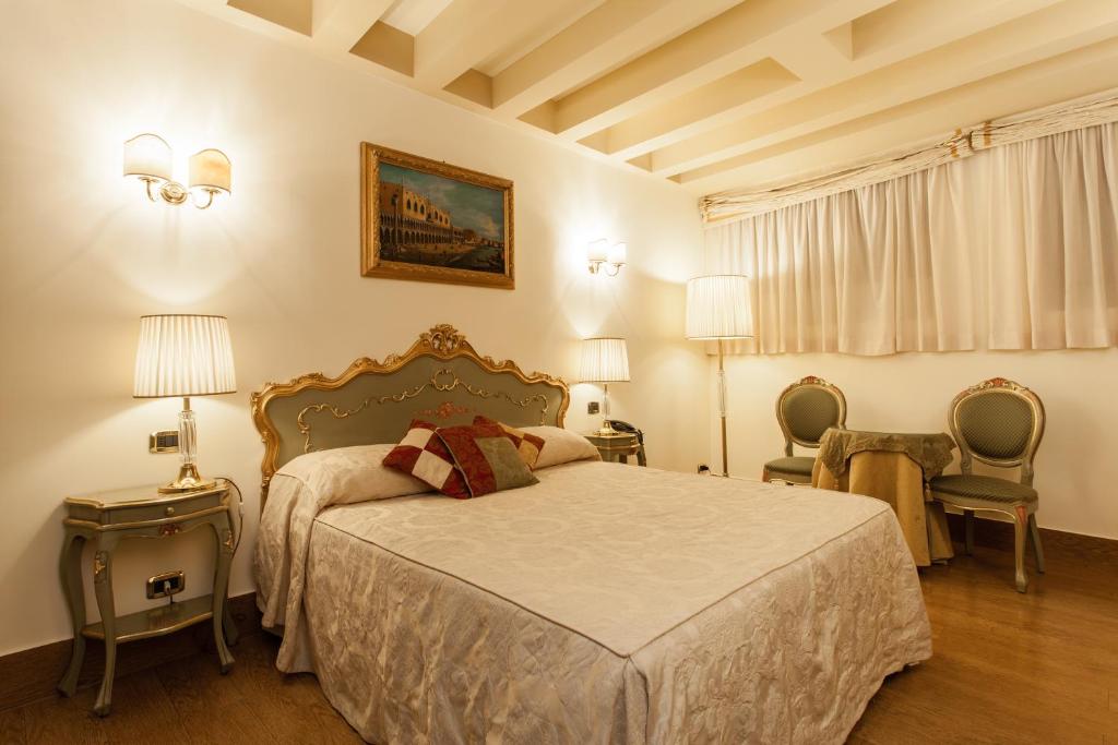Hotel Al Ponte Mocenigo - Resim 22