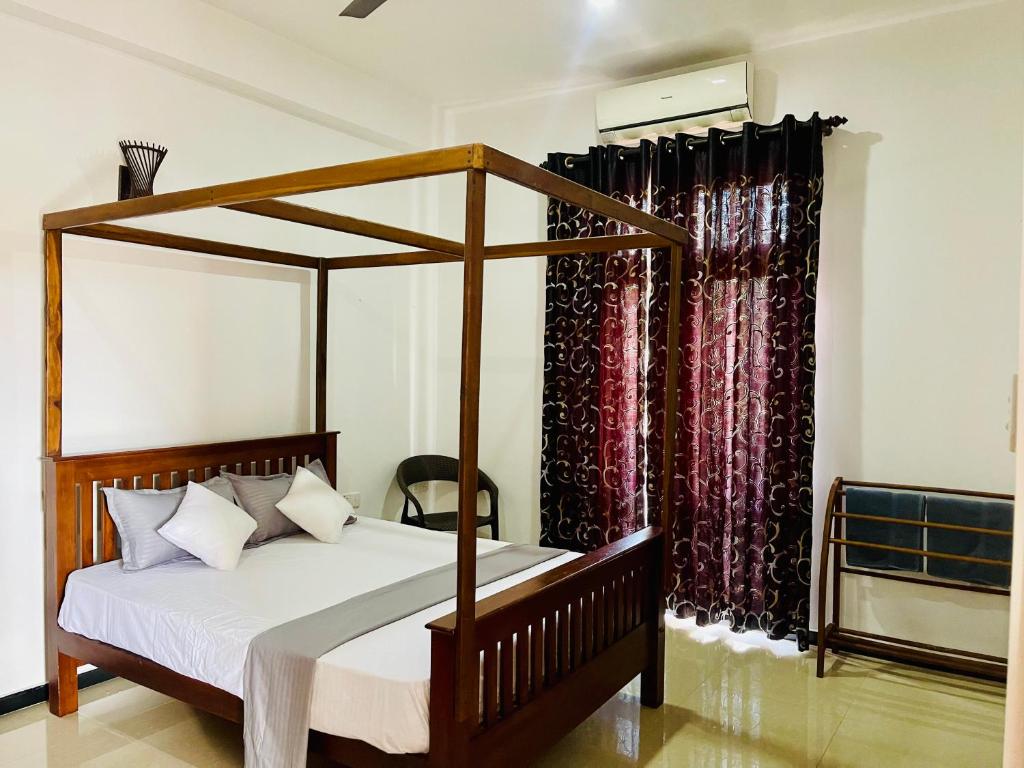 Sand & Surf Guest House - 7