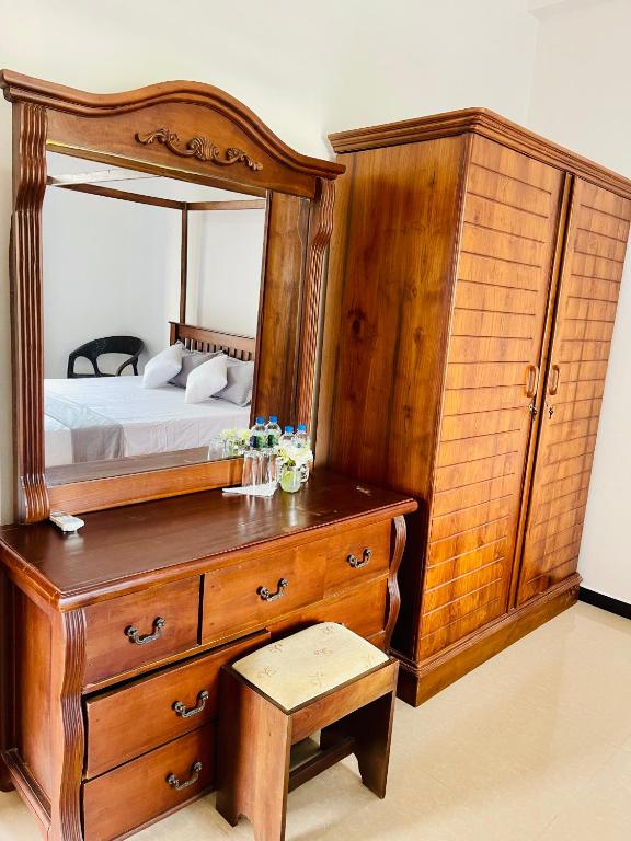 Sand & Surf Guest House - 16