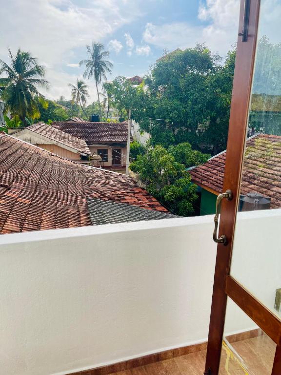 Sand & Surf Guest House - 17