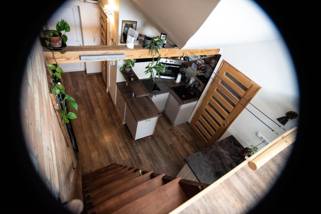 A kitchen or kitchenette at Treehouse apartment