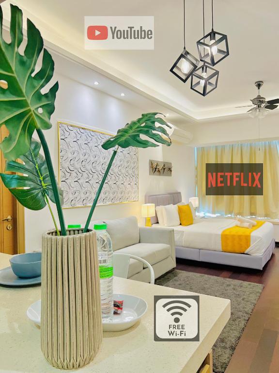 Posezení v ubytování R&F PRINCESS COVE BY HOMEFORT SUITES