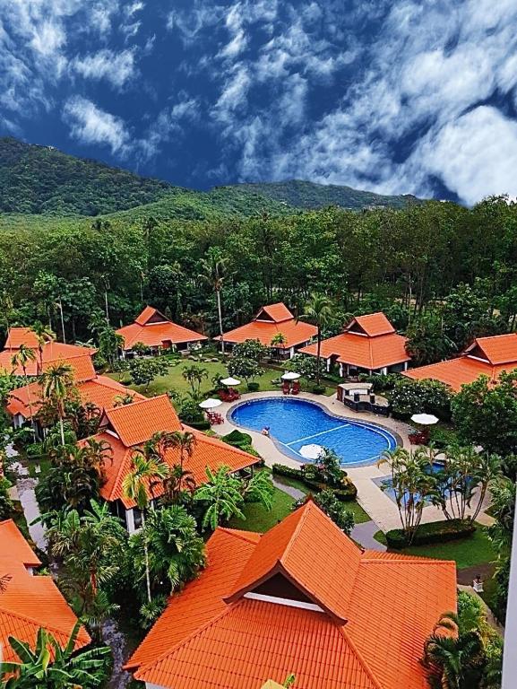 Bazén v ubytování begonia N7 villa resort海棠7号别墅酒店 nebo v jeho okolí