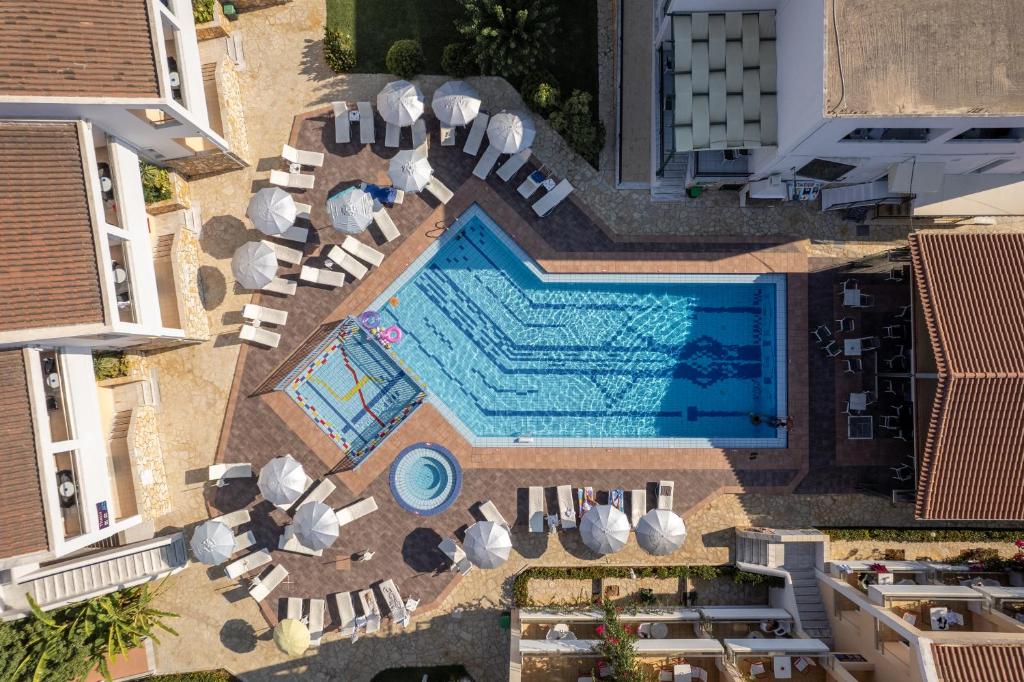 Bazén v ubytování Oscar Hotel nebo v jeho okolí