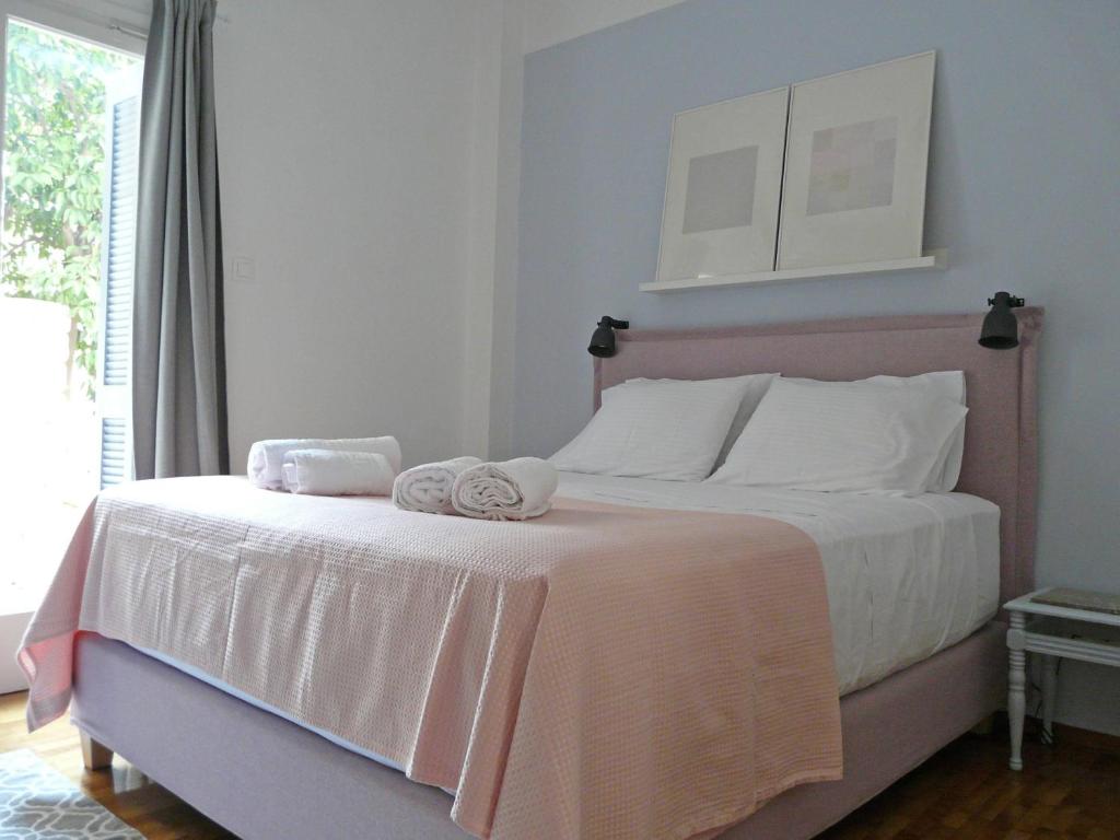 Arty flat in Athens center