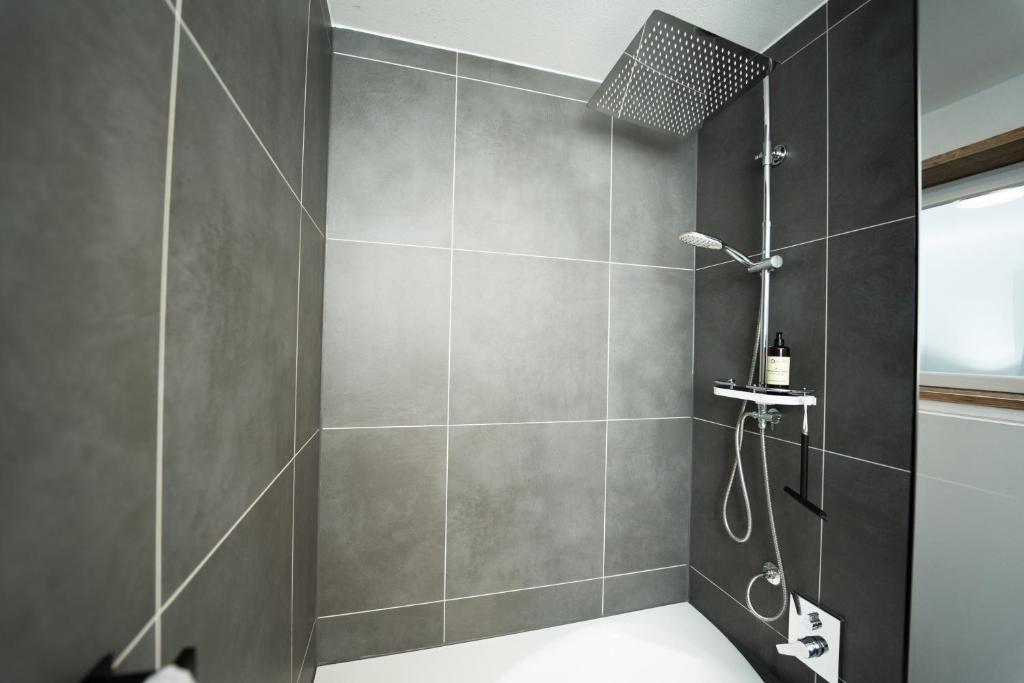 Koupelna v ubytování Luxusferienwohnung mit Sauna - NEUBAU