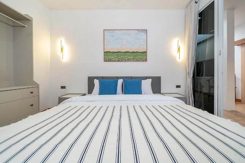 لابی و فضای عمومی Patong private 4BR W Jazzuci sleep 10 by MP property - تصویر ۵