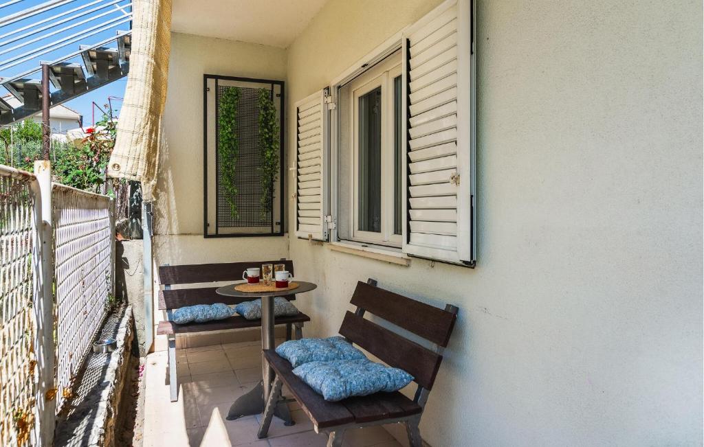 Stunning Apartment In Split With Wifi