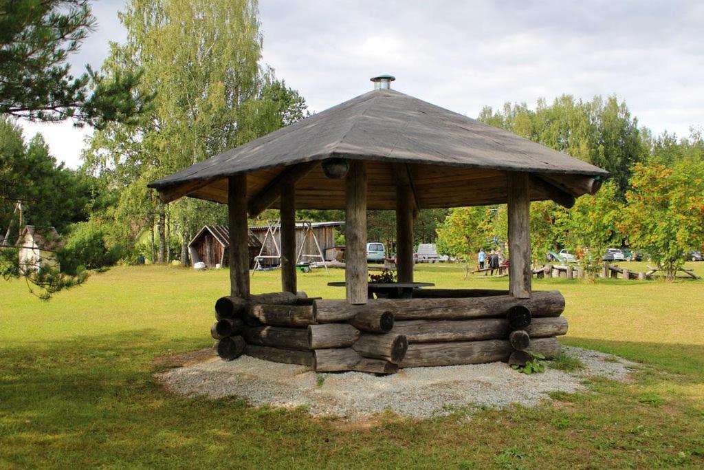 Zahrada ubytování Kauksi Puhkemaja