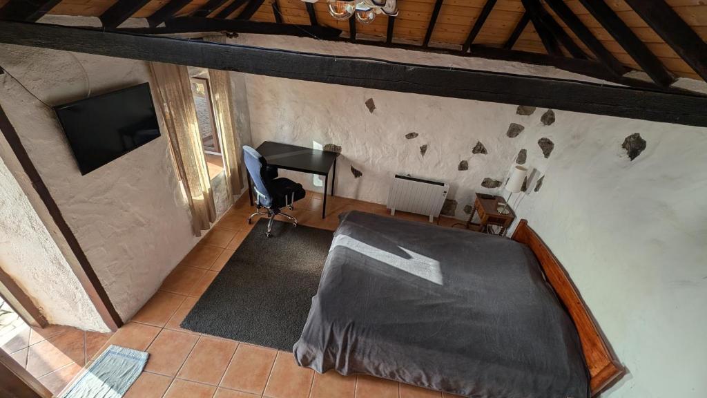 Telewizja i/lub zestaw kina domowego w obiekcie Country private studio
