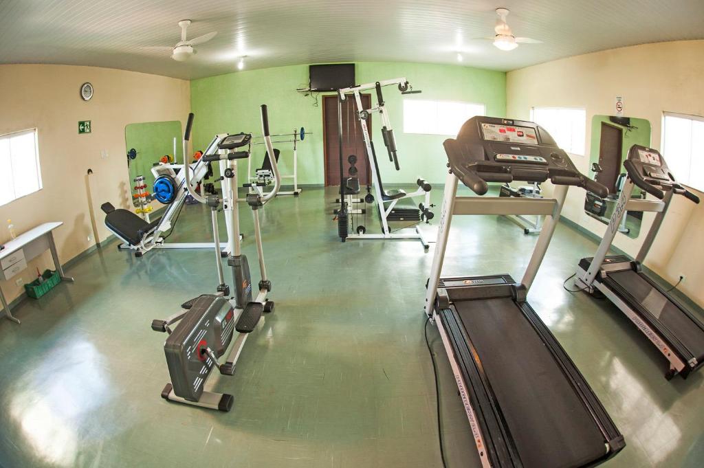 Fitness centrum a/nebo fitness zařízení v ubytování GoldMen Select Maringá